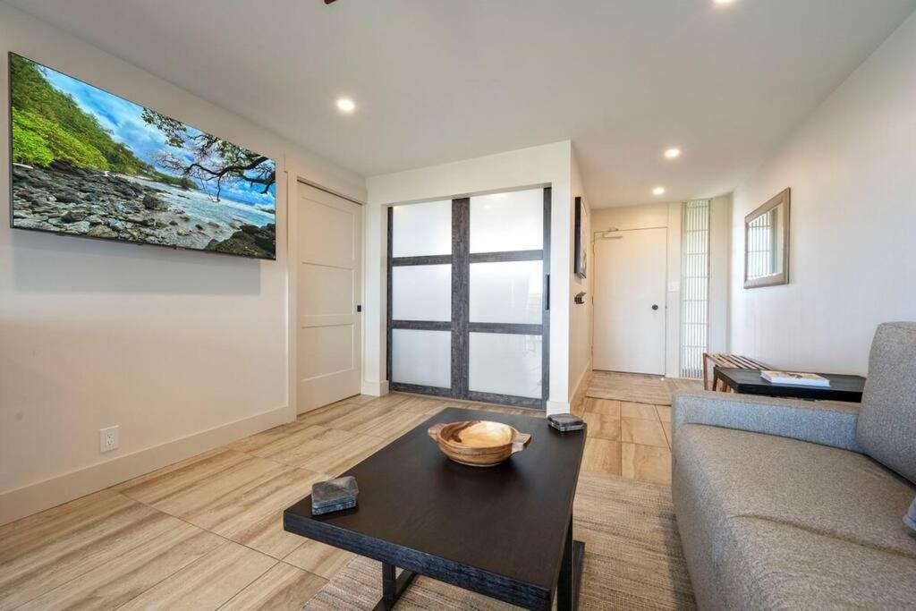 Appartement Hale Ono Loa 403- Top Floor, Ocean View, & Complete Modern Remodel à Kahana Extérieur photo